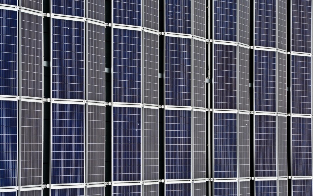Pannelli Plung and Play: l’energia solare diventa alla portata di tutti